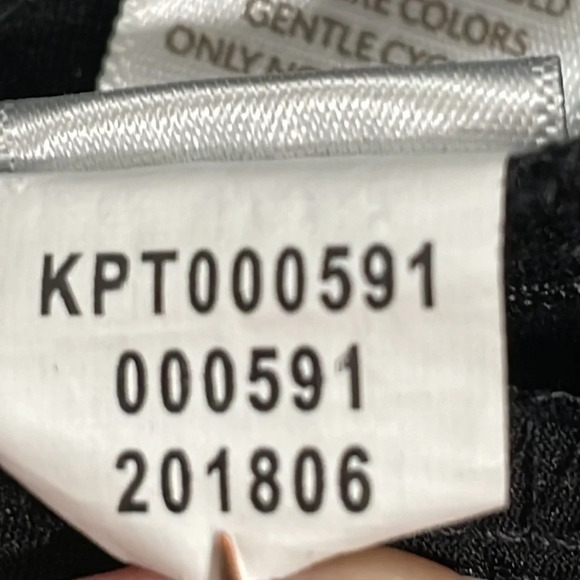 NWOT J. Jill Ponte Smoothing Leggings Black Front Zipper Pockets S - Picture 14 of 15